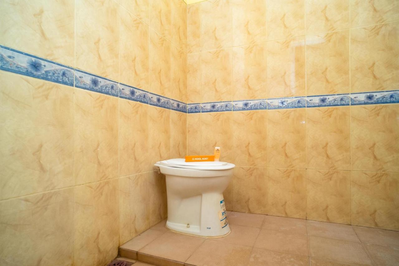 Отель Koolkost Syariah Near Transmart Tegal Экстерьер фото