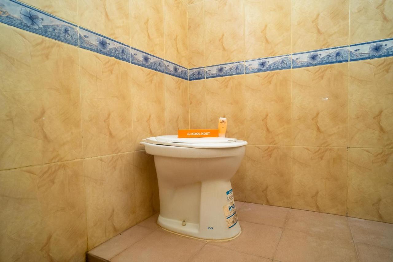 Отель Koolkost Syariah Near Transmart Tegal Экстерьер фото